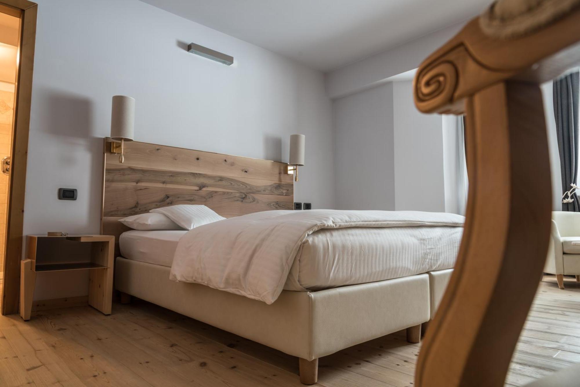 Chalet Laura Lodge Hotel Мадона ди Кампильо Екстериор снимка