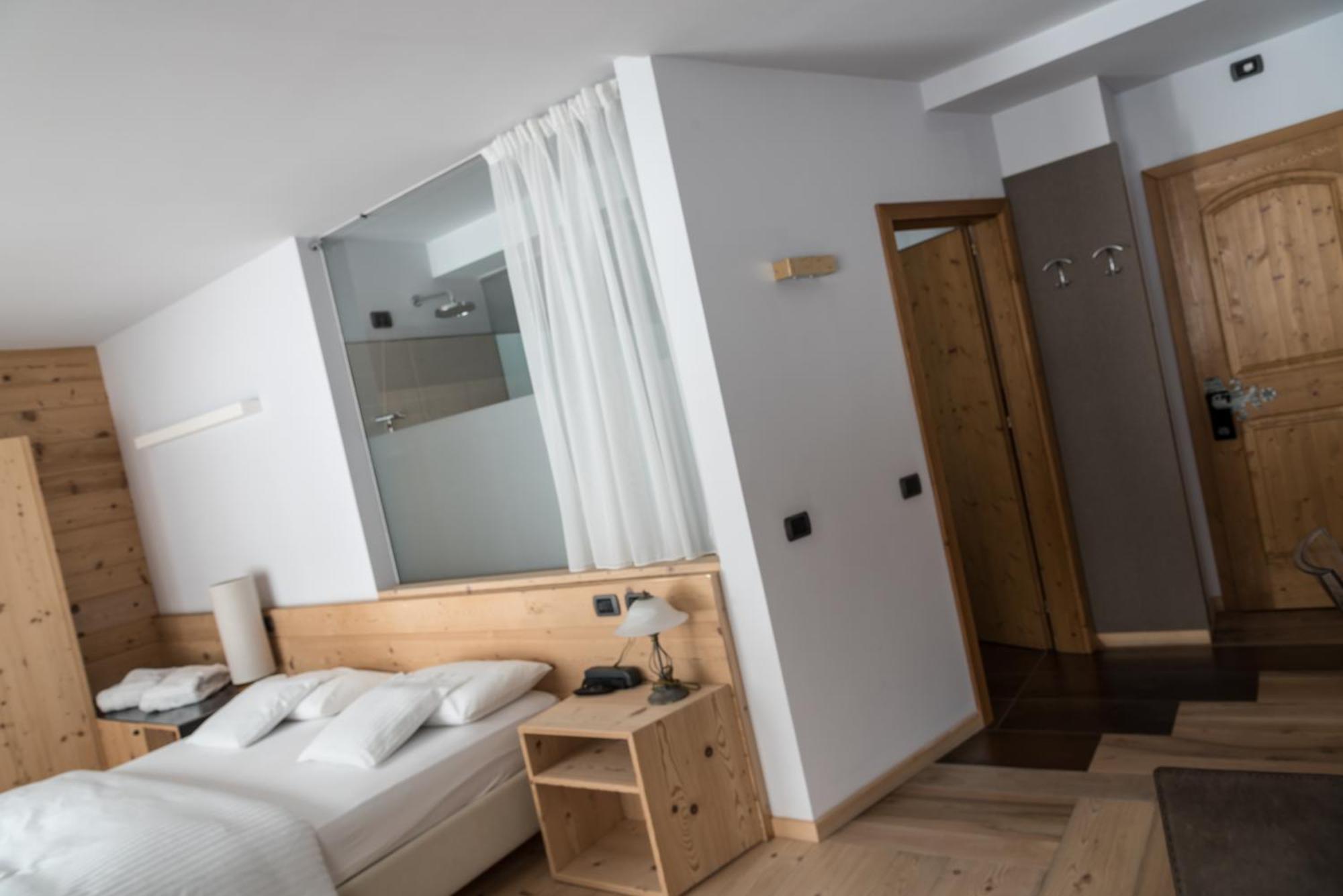 Chalet Laura Lodge Hotel Мадона ди Кампильо Екстериор снимка
