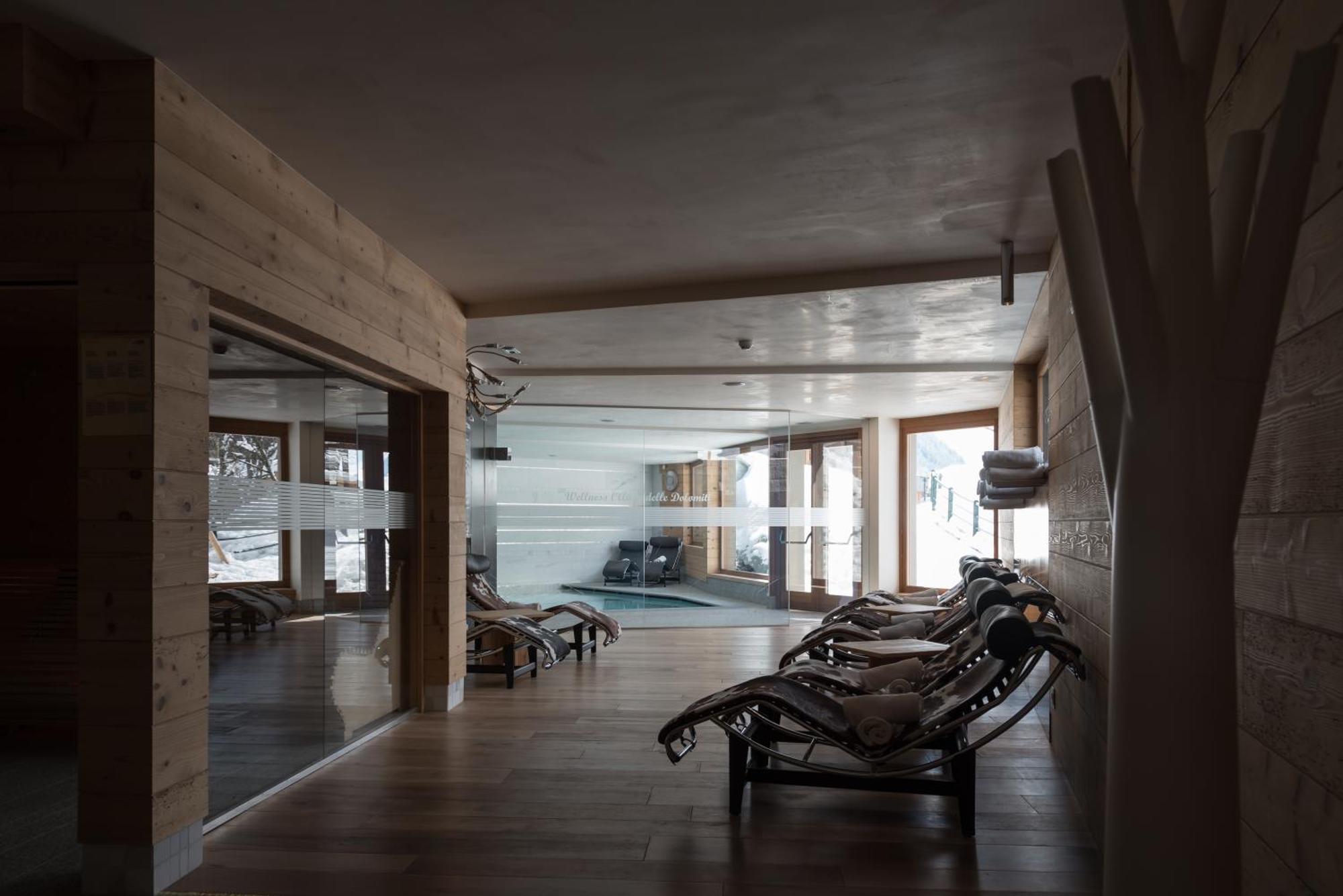 Chalet Laura Lodge Hotel Мадона ди Кампильо Екстериор снимка
